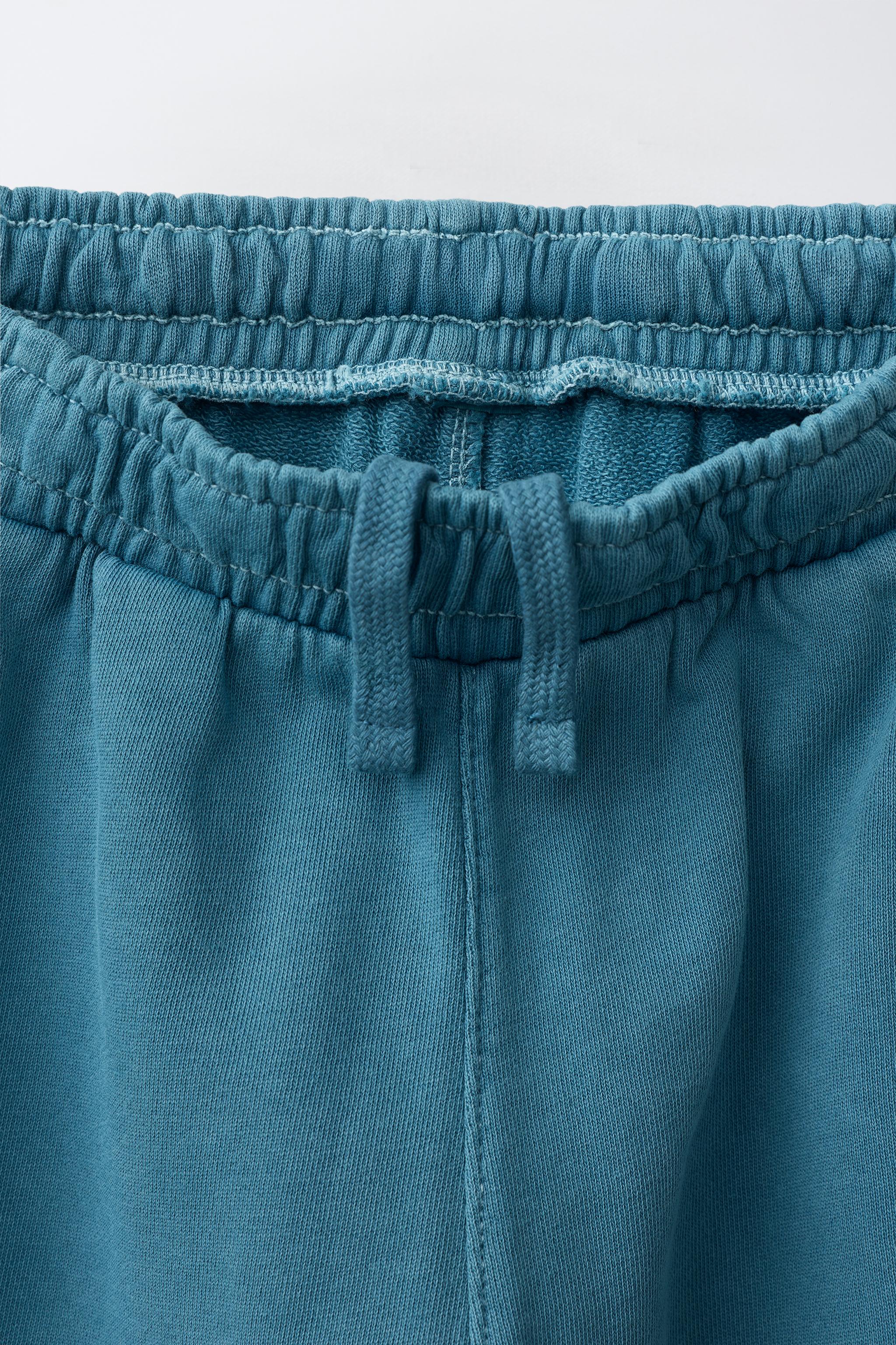GARMENT-DYED SWEATSHIRT AND JOGGER SET