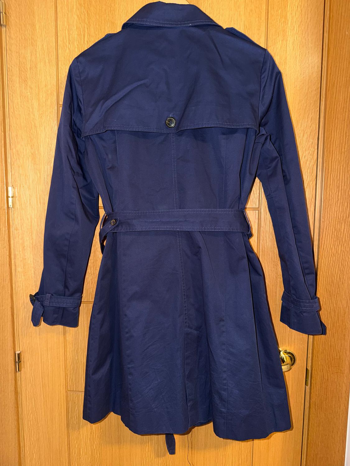 OVERSIZED FLOWING TRENCH COAT - Image 2