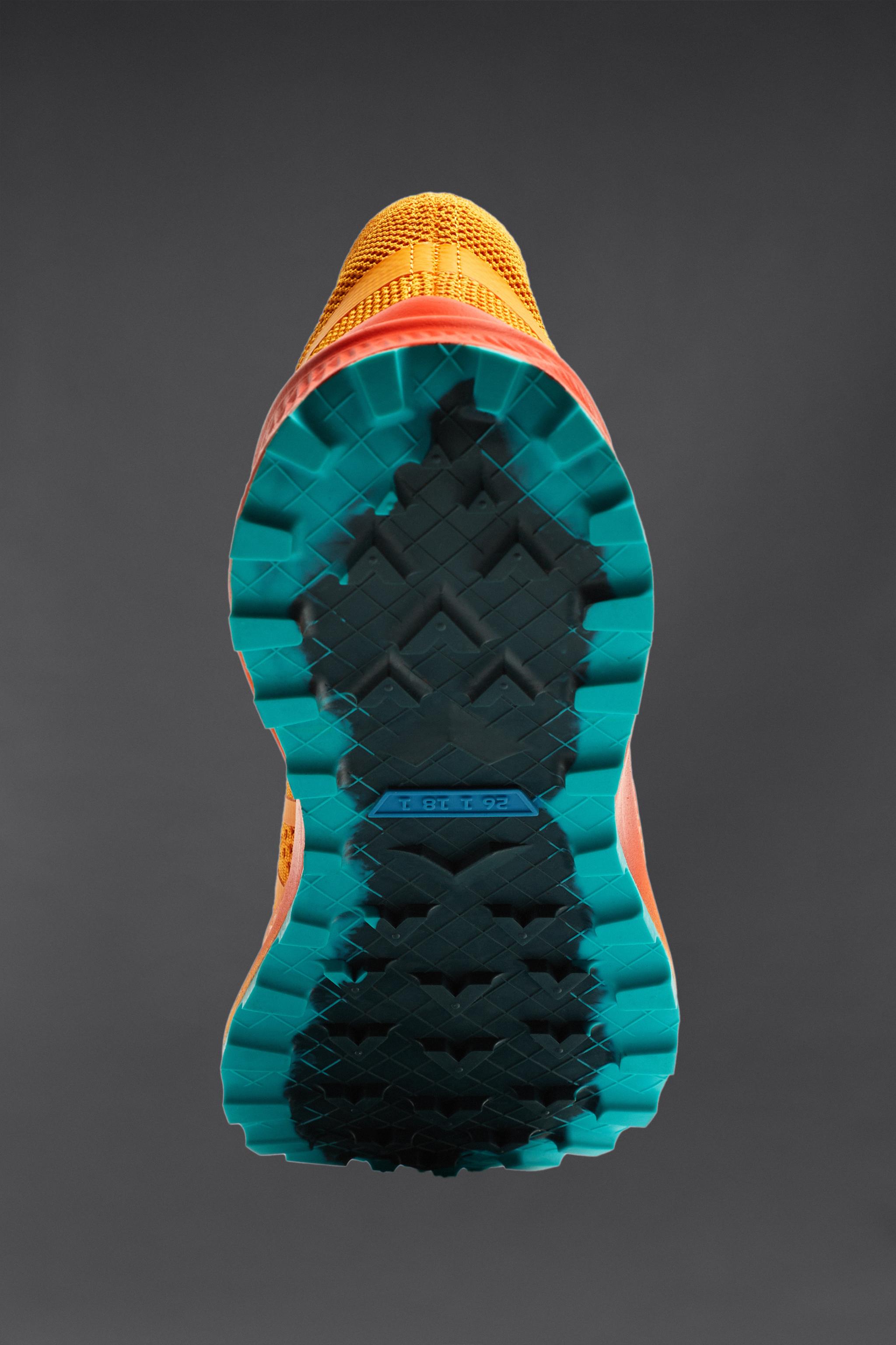 Saucony shoes on sale zara Clearance