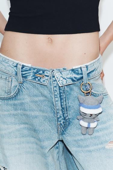 Zara KITTEN CHARM KEYCHAIN - Gray