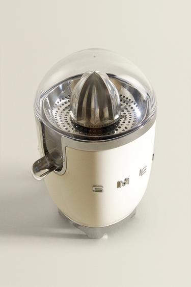 PRESSE-AGRUMES SMEG - Crème de Zara - Image 3