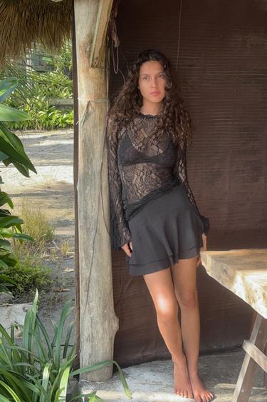 FALDA MINI VOLANTES - Negro de Zara