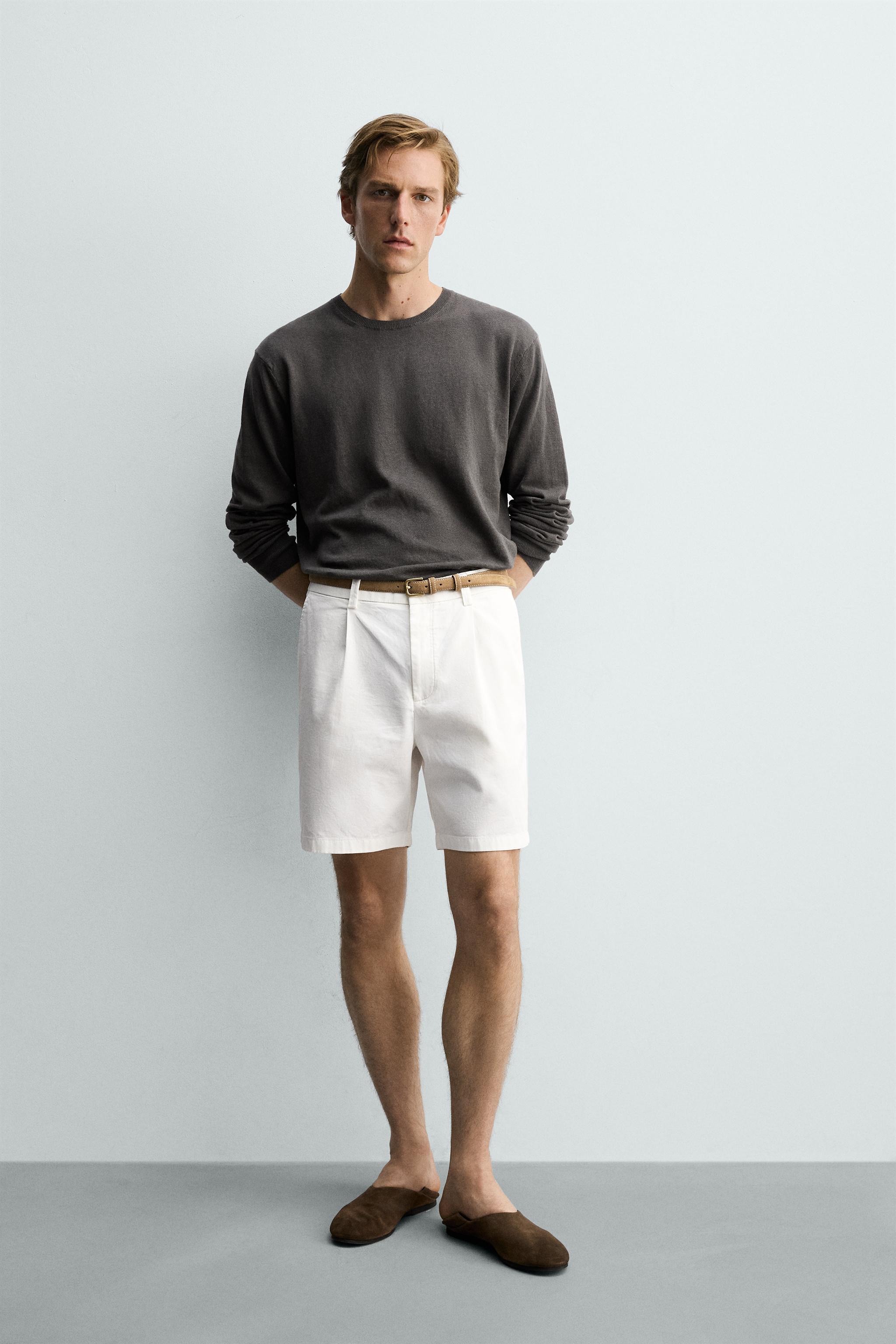 REGULAR FIT PLEATED SHORTS