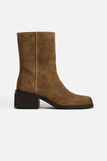 TOPSTITCHED SPLIT SUEDE ANKLE BOOTS - Beige by Zara