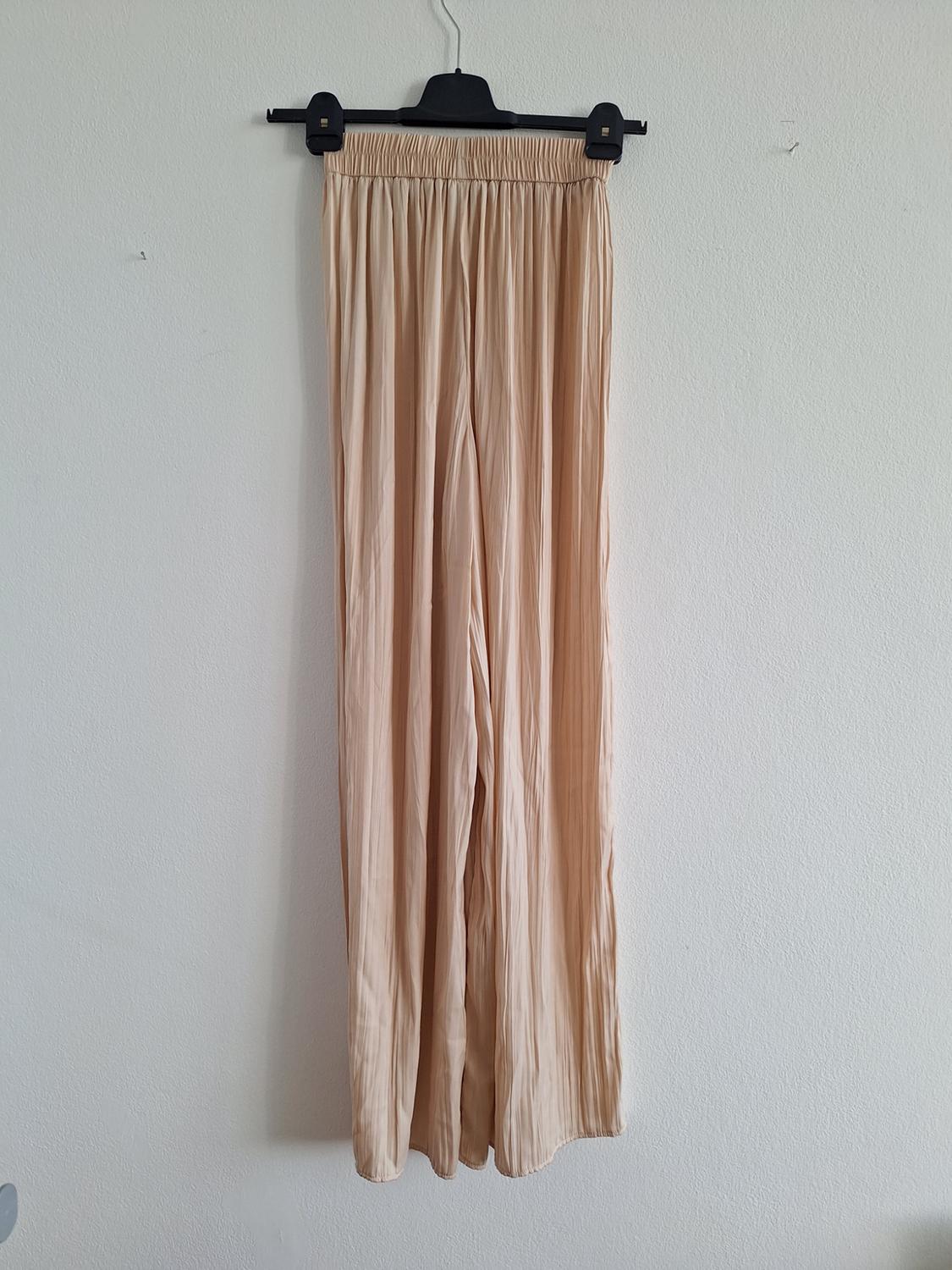 ΦΟΡΕΜΑ ΜΕ ΤΙΡΑΝΤΕΣ ΚΑΙ ΖΩΝΗ - Image 2