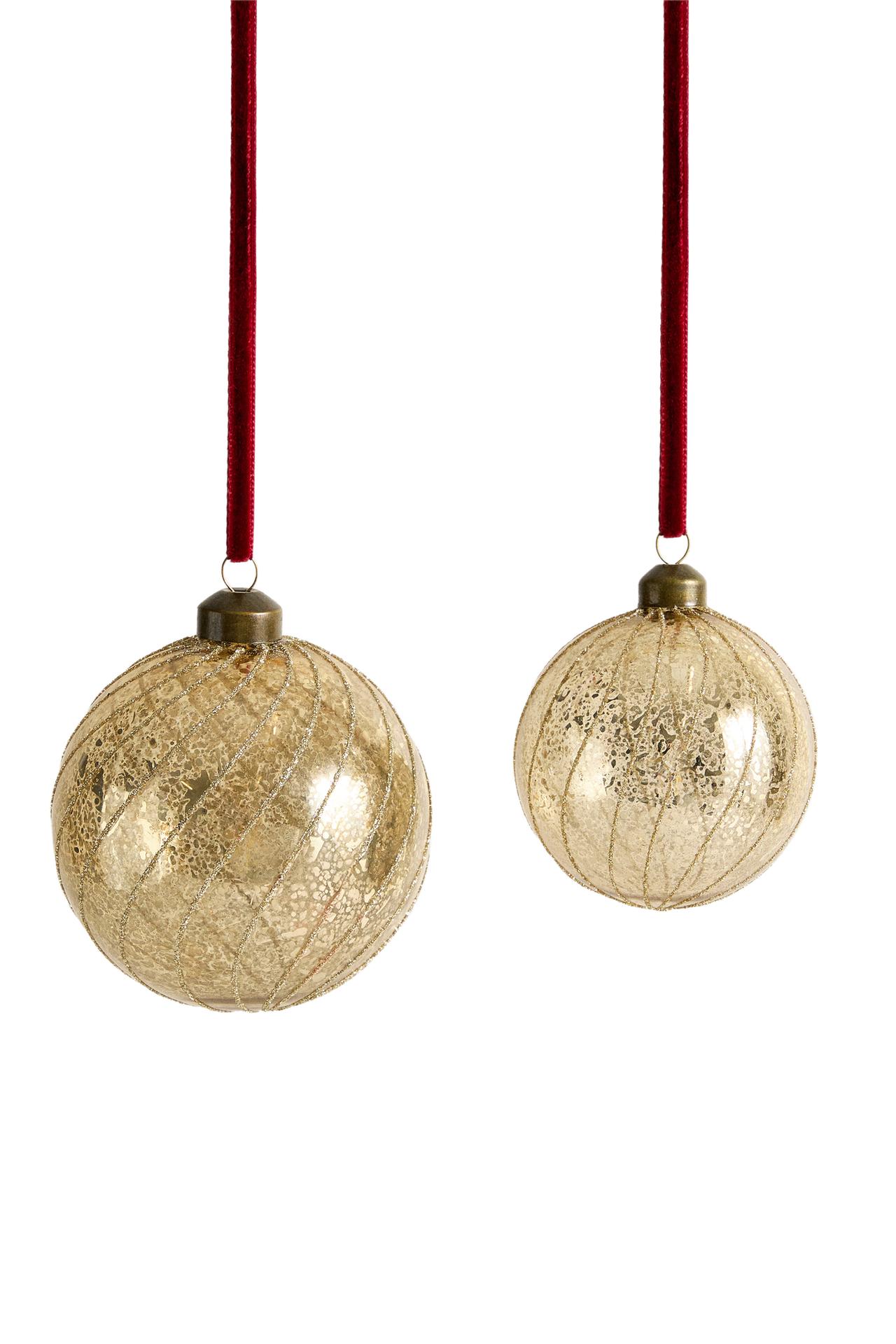 CHRISTMAS TREE ORNAMENT WITH GLITTER STRIPES