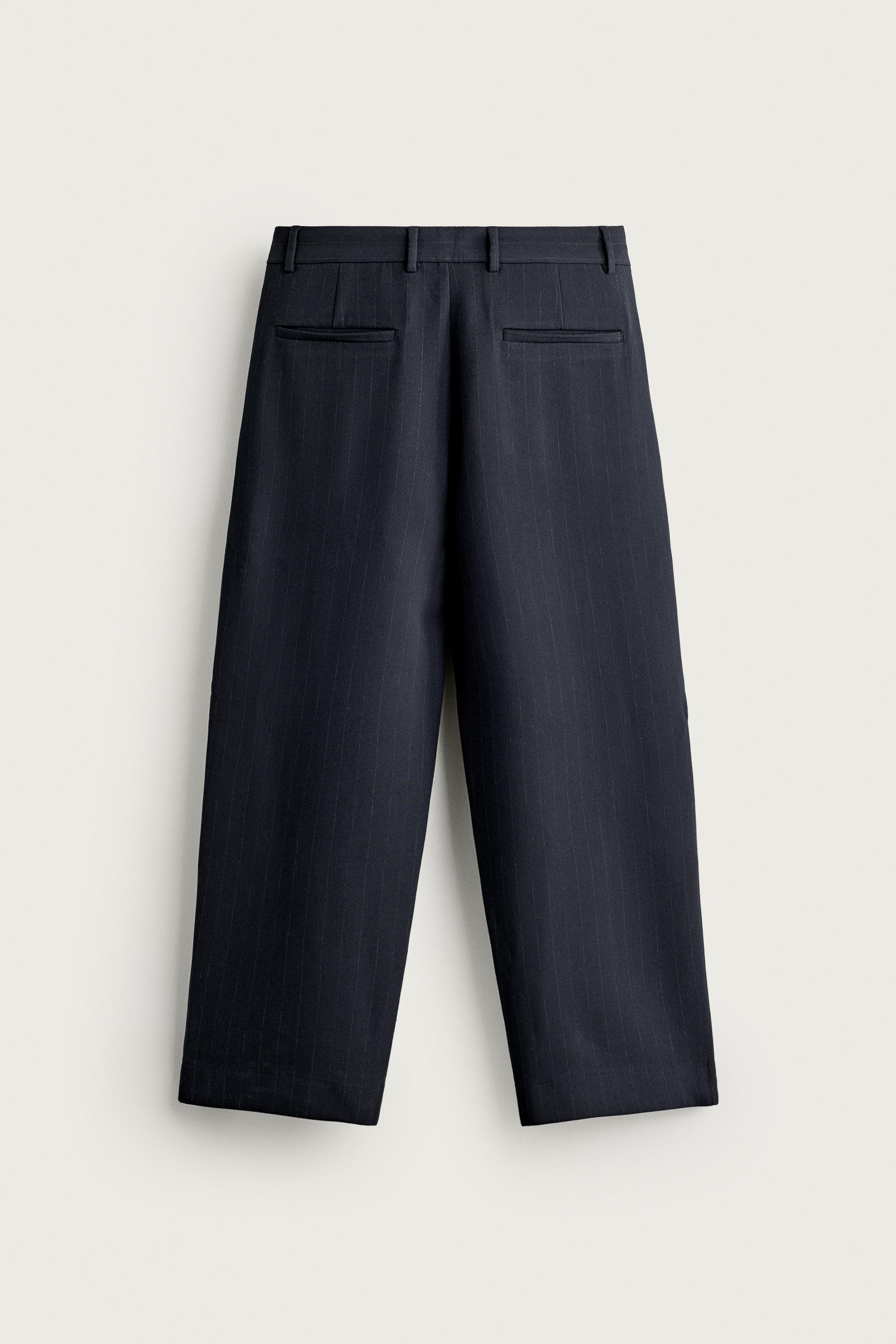 RELAXED FIT PLEATED PANTS — striped