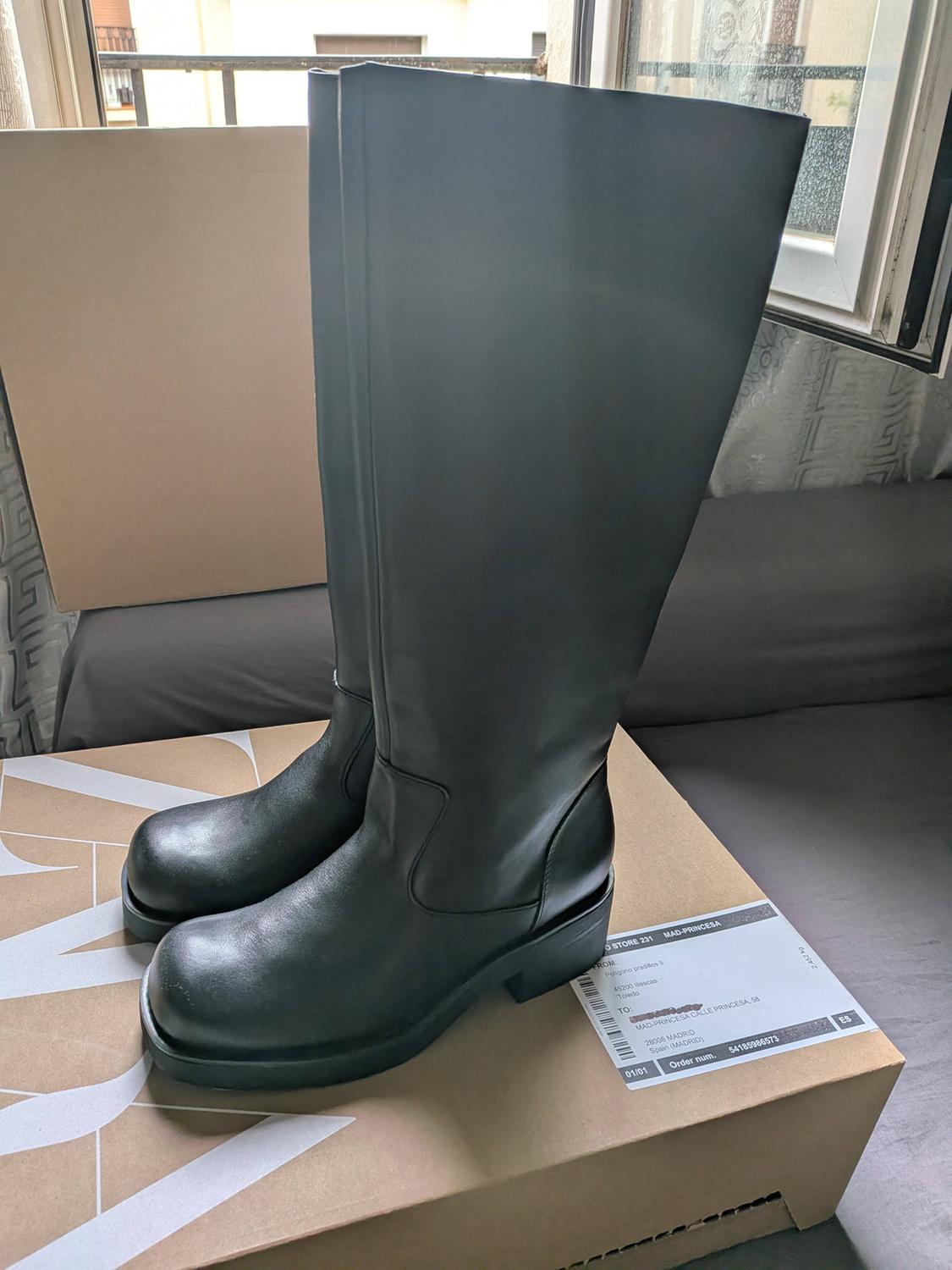 FLAT LEATHER WATER-REPELLENT KNEE-HIGH BOOTS - Image 2