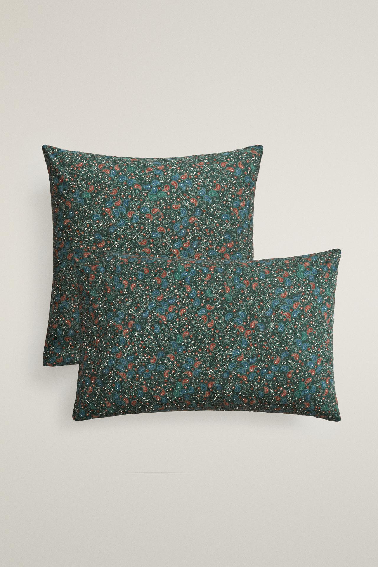 KIDS' PAISLEY CHRISTMAS COTTON PILLOWCASE (300 THREAD COUNT)