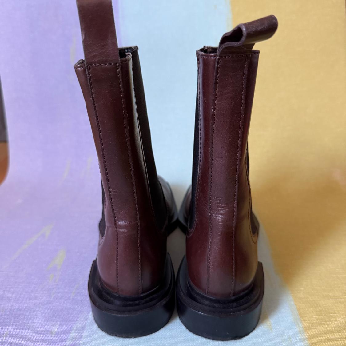 LEATHER CHELSEA BOOTS - Image 5
