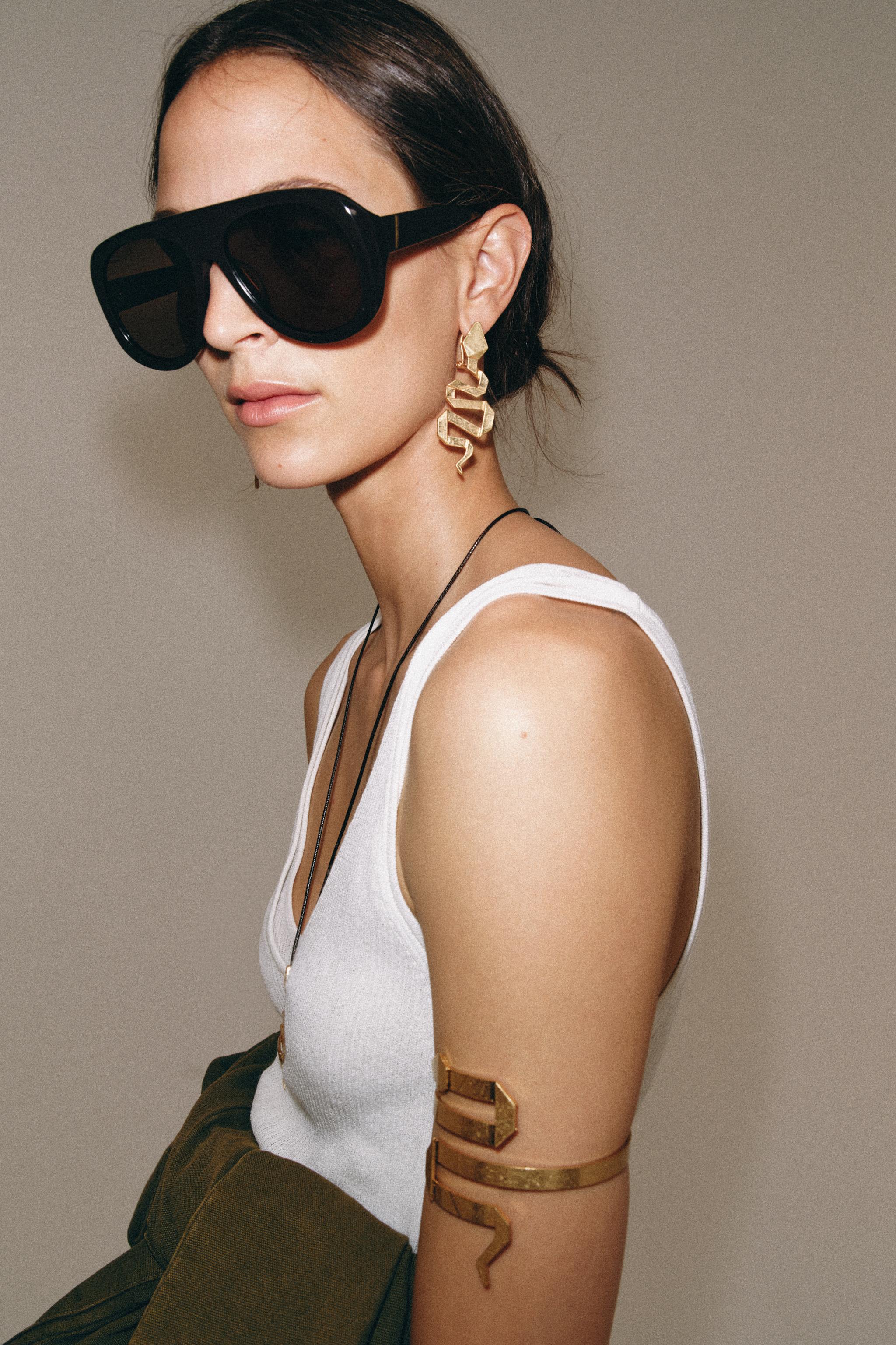 SNAKE CUFF BRACELET — Golden (alternate view)