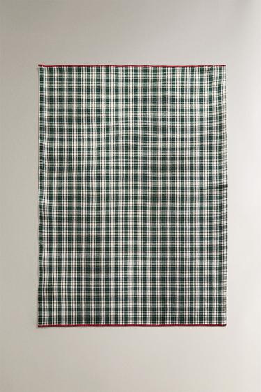 PACK OF DYED COTTON CHRISTMAS TEA TOWELS (PACK OF 2) - Red by Zara - Image 2