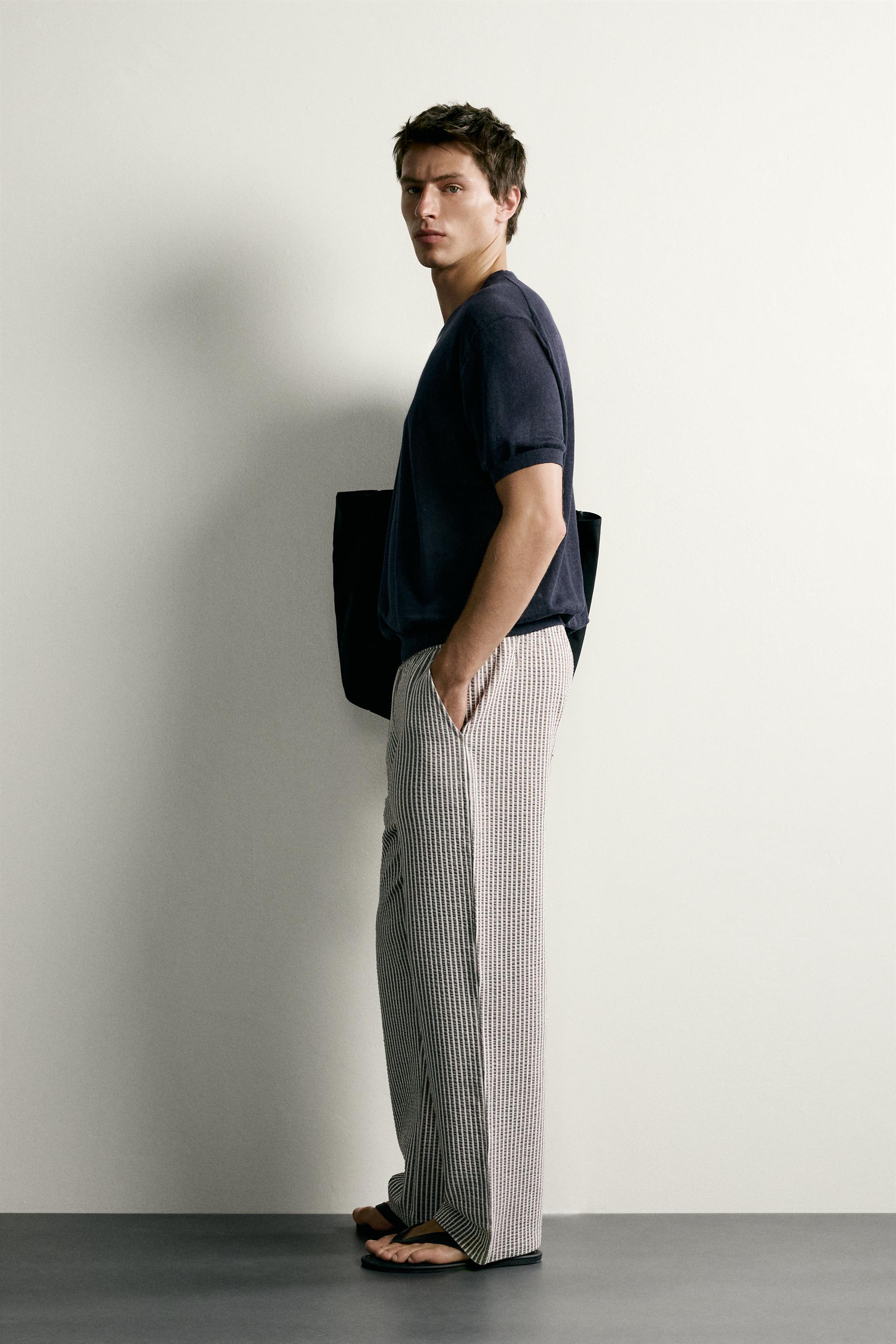 Мужские брюки Zara CONTRAST SEERSUCKER RELAXED FIT PANTS — фото 4