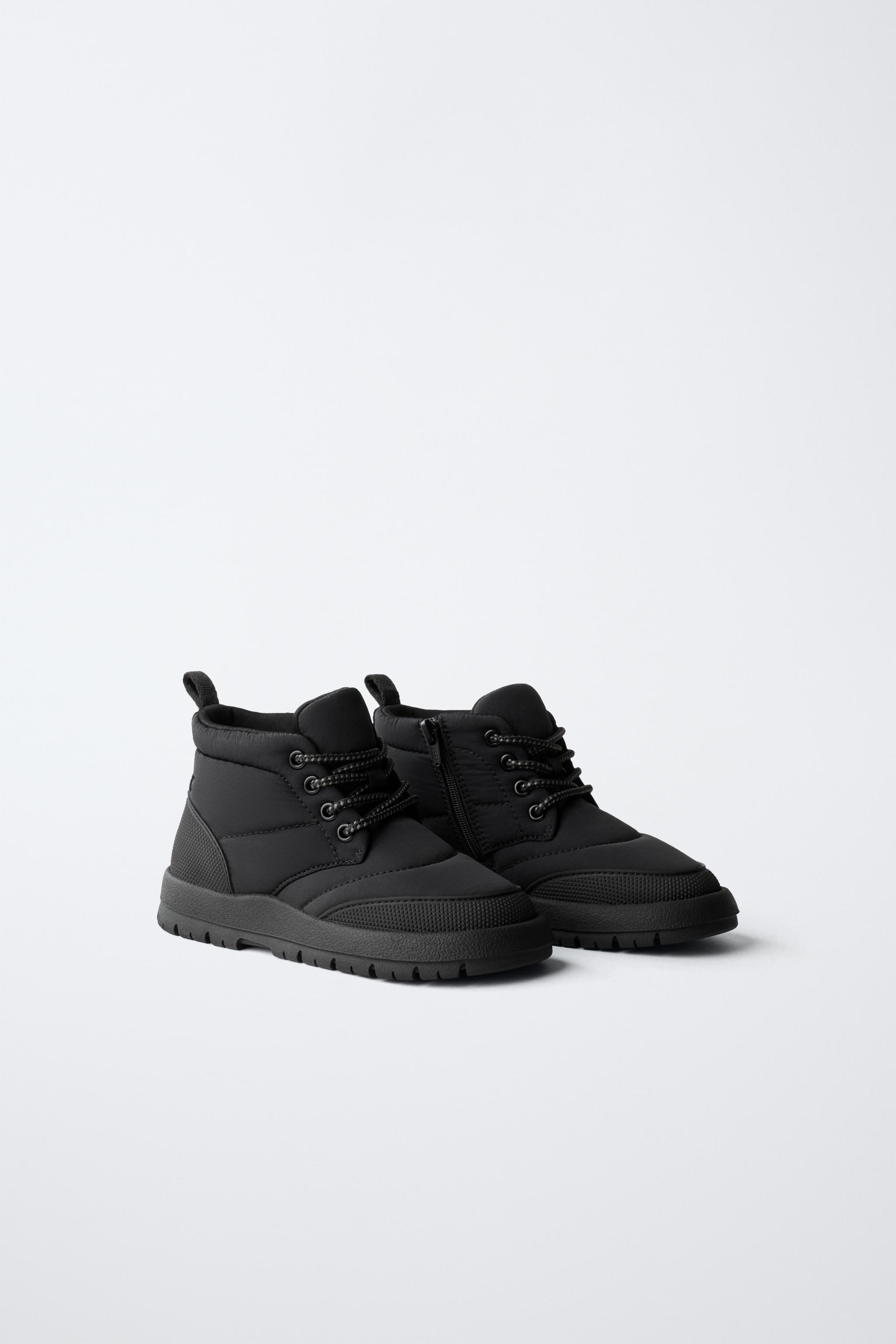 WATER REPELLENT NYLON BOOTS