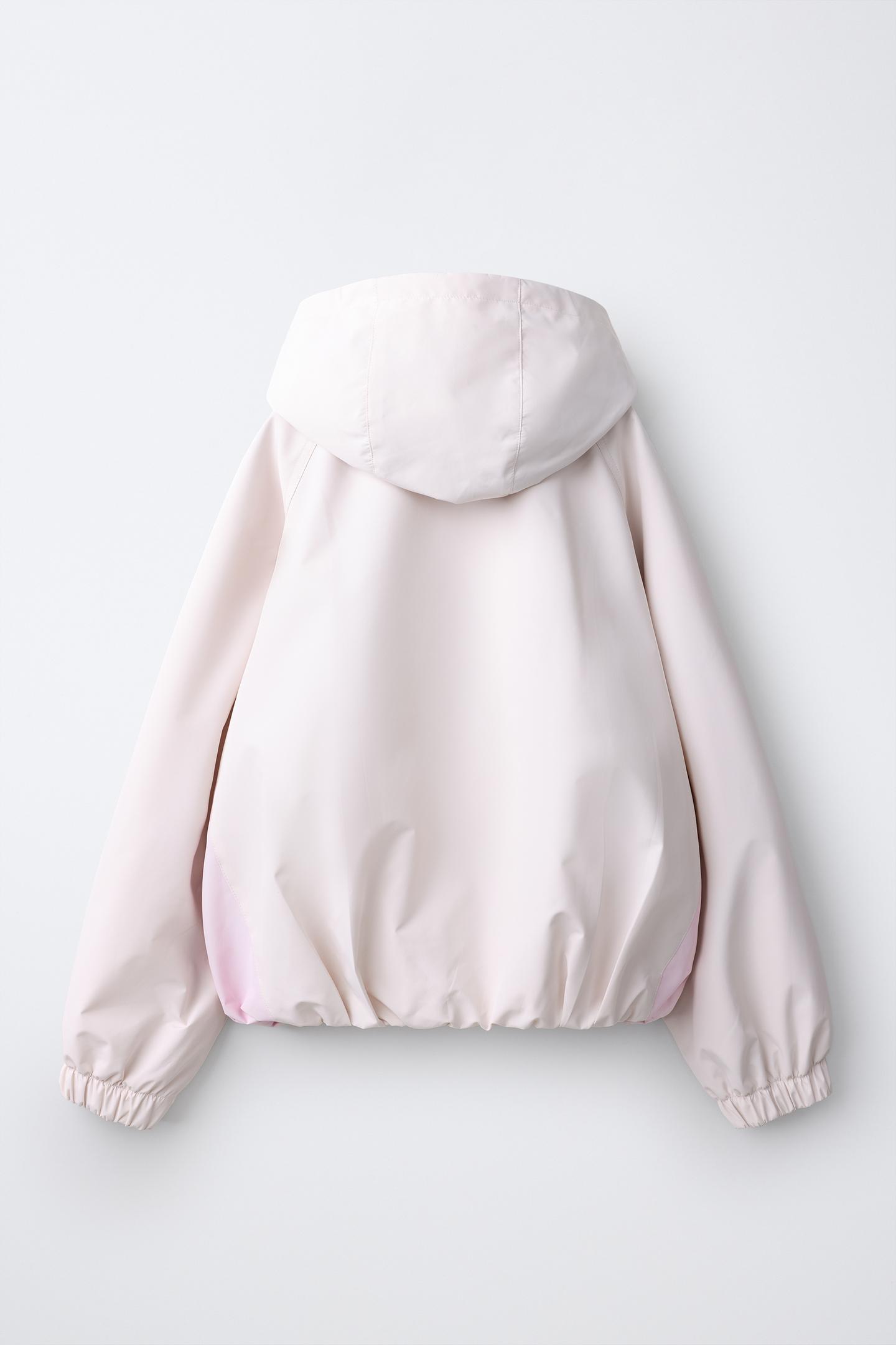 Детская куртка Zara Lightweight Colorblock Water-Resistant Softshell Rain, цвет: Экрю — фото 2