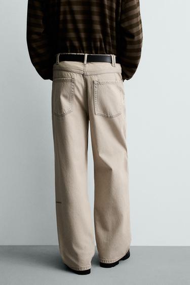 JEAN COUPE LOOSE - Écru / Marron de Zara - Image 2
