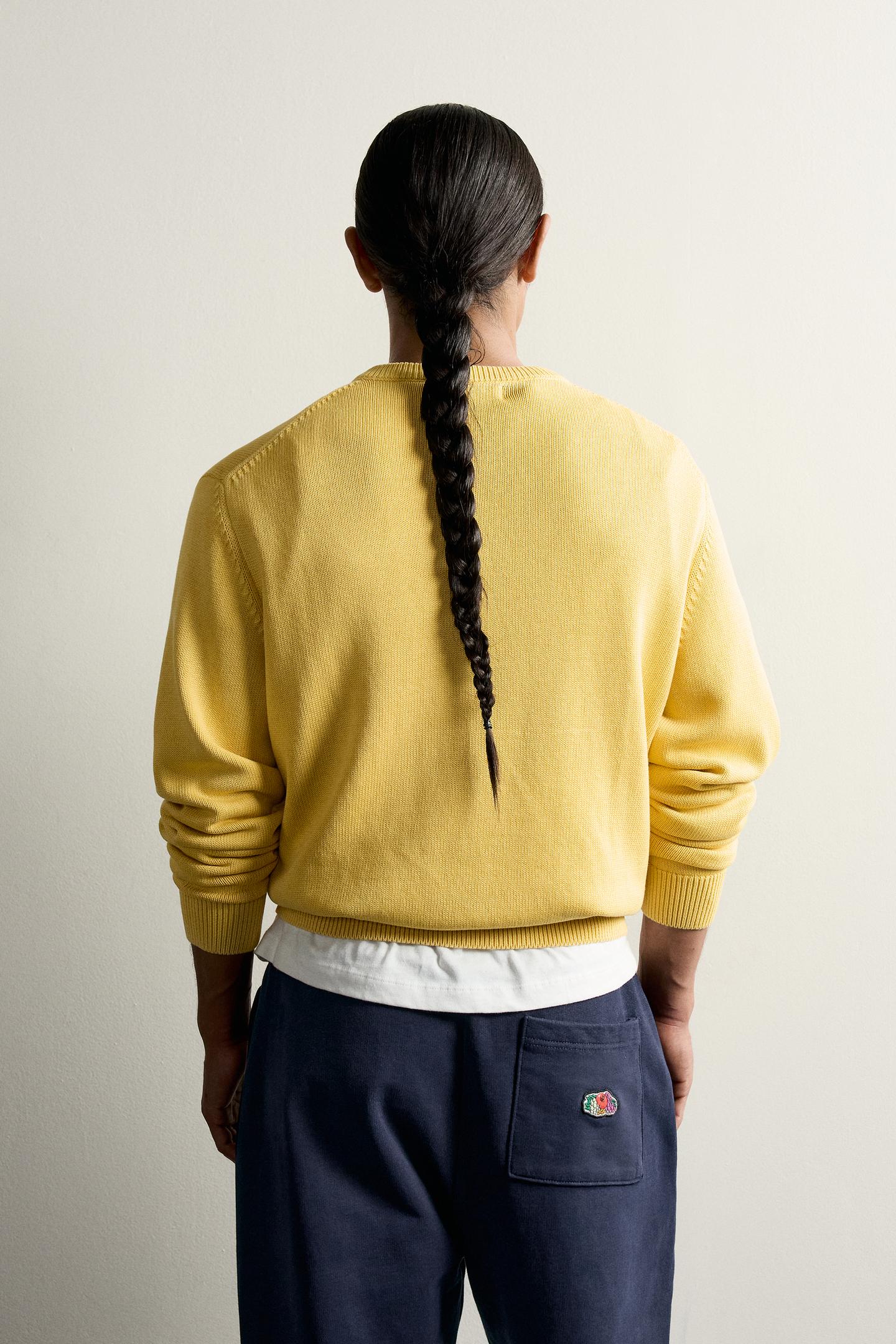 Мужской свитер Zara Fruit OF the Loom™ Embroidered Cotton V-NECK, цвет: Жёлтый — фото 3