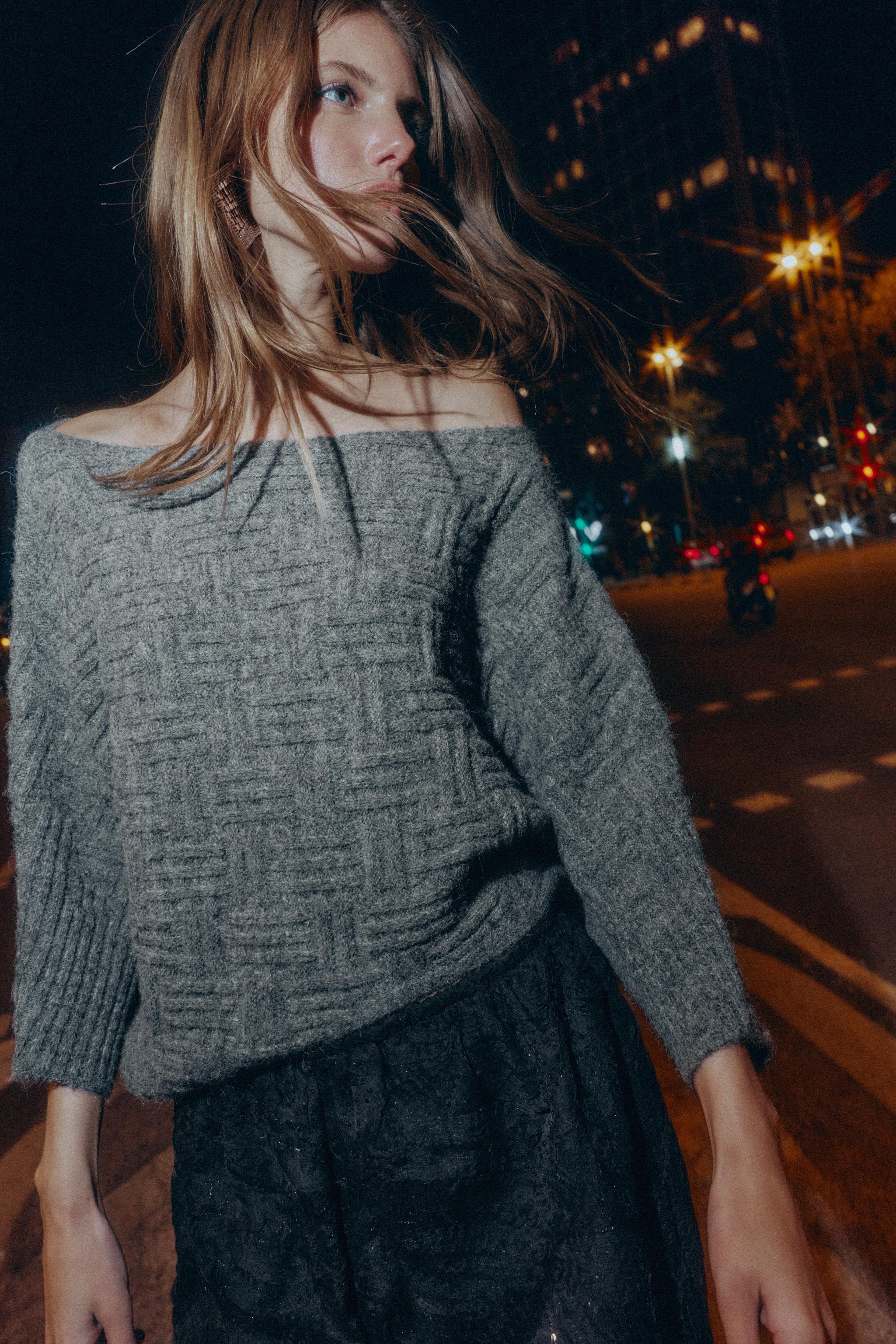 ASYMMETRIC TEXTURED KNIT JUMPER