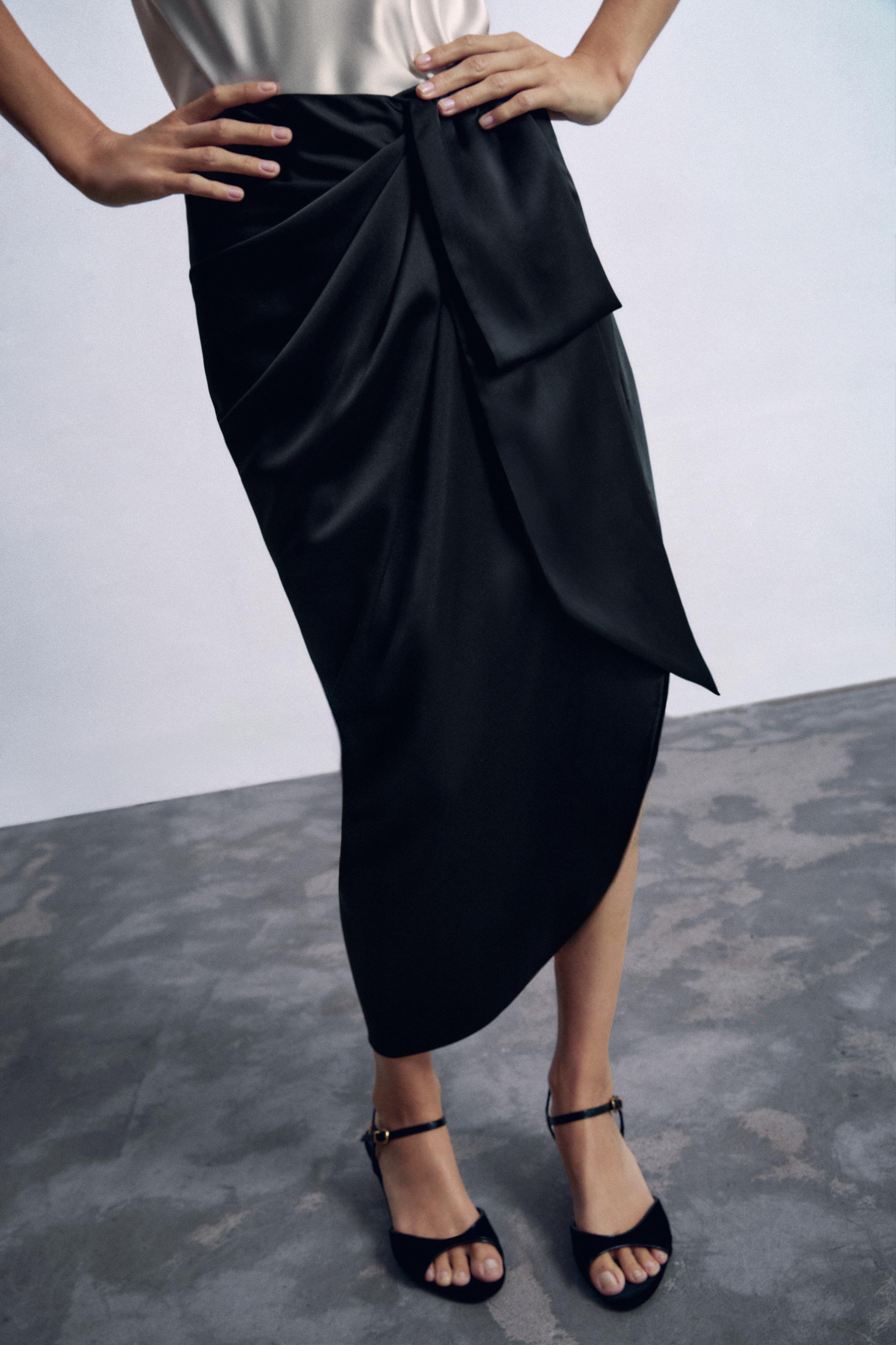 JUPE MIDI SATINÉE ASYMÉTRIQUE