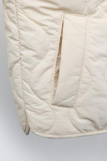 BLOUSON MATELASSÉ À LACETS - Écru de Zara - Image 6