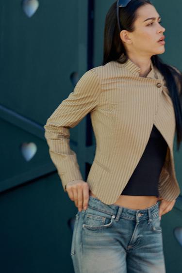 STRIPED DOUBLE-BREASTED BLAZER - Dark tan by Zara