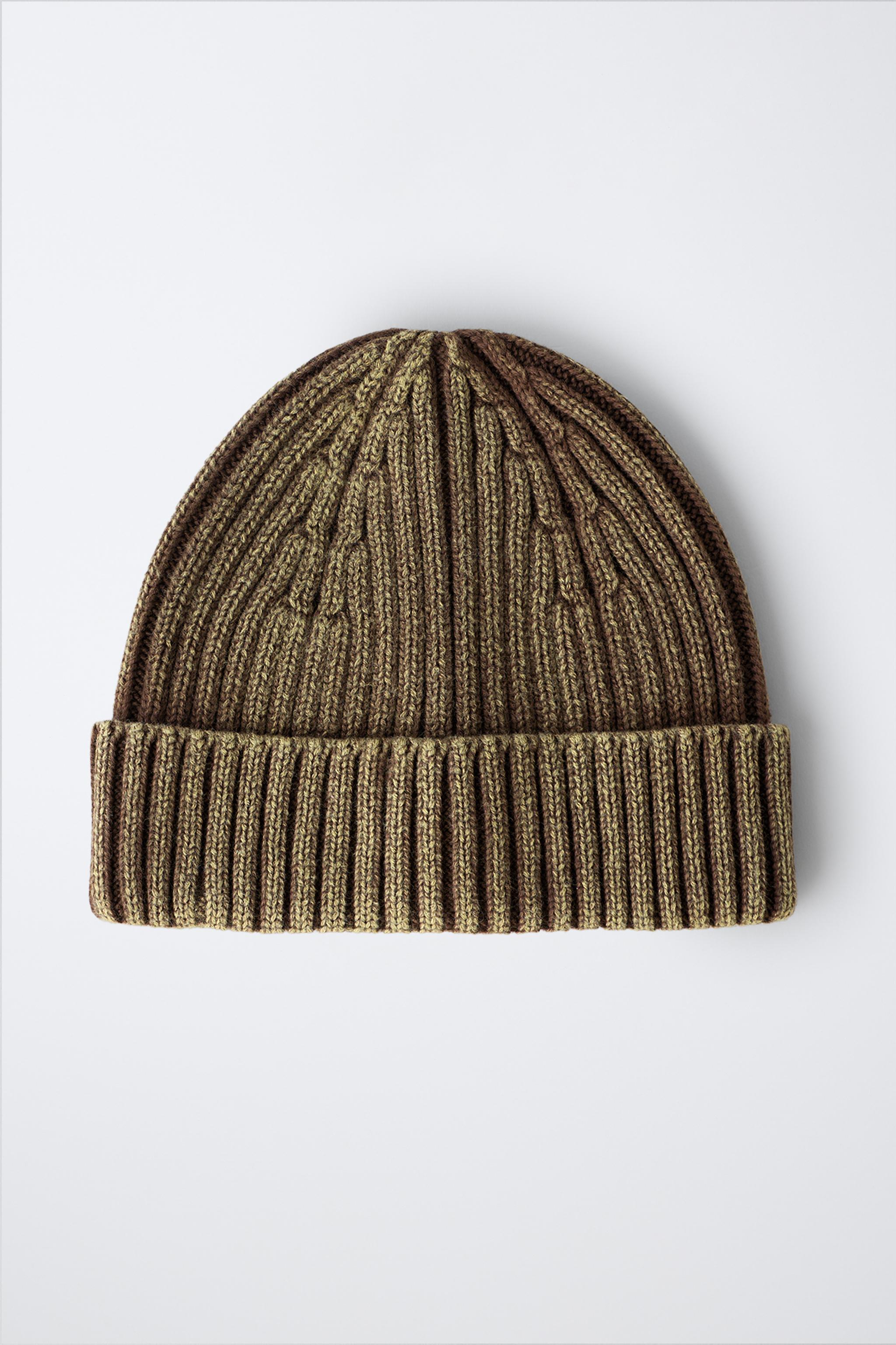 BONNET EN MAILLE À EFFET DÉLAVÉ
