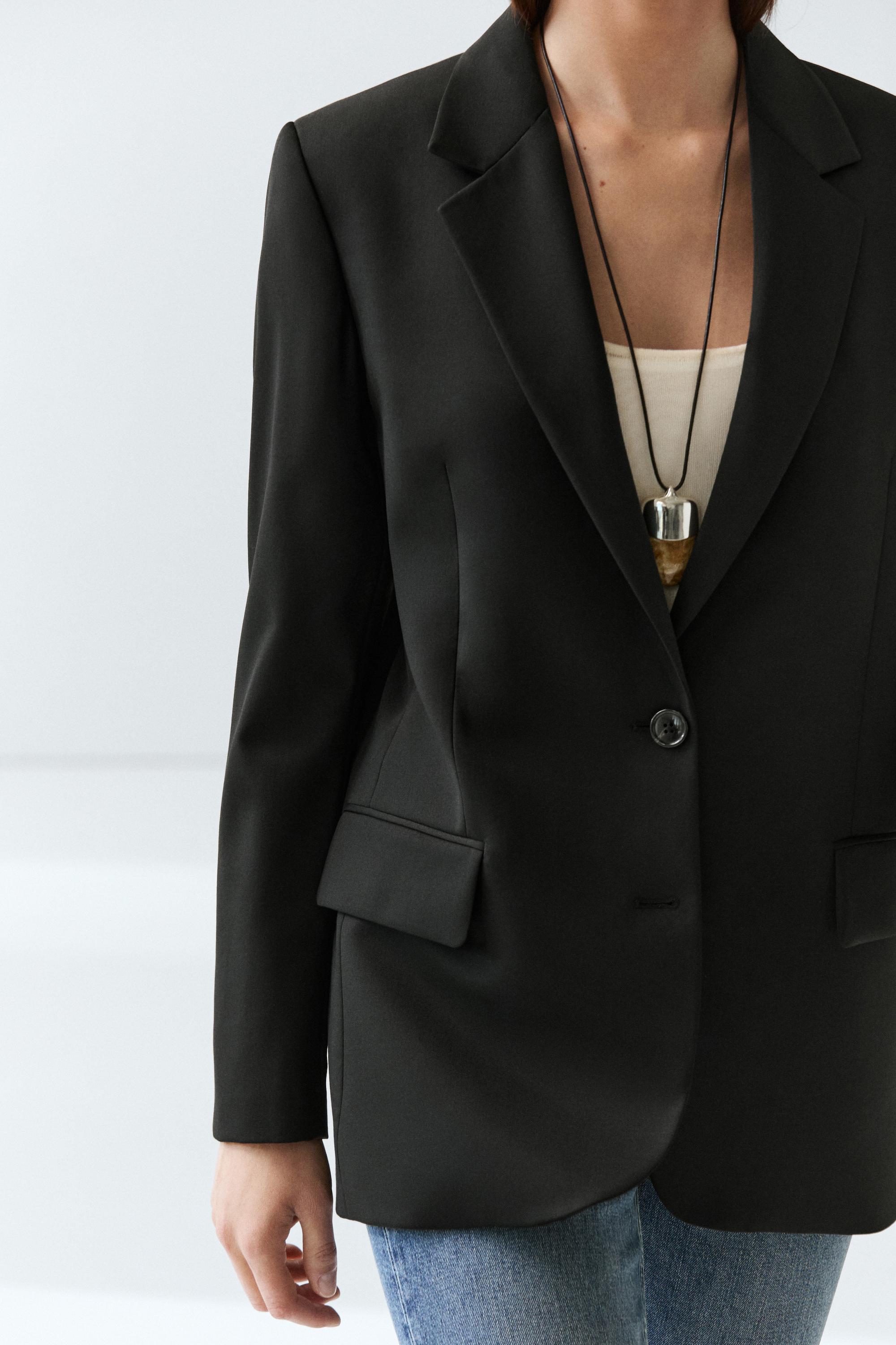 100% extra fine wool two-button blazer — Black