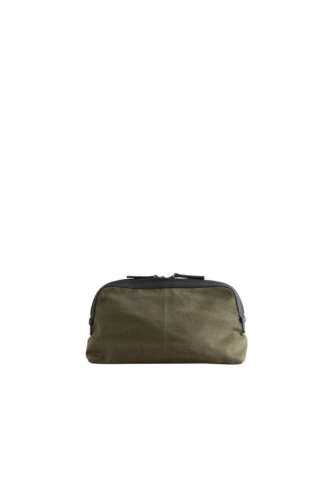 CANVAS AND LEATHER WASH BAG