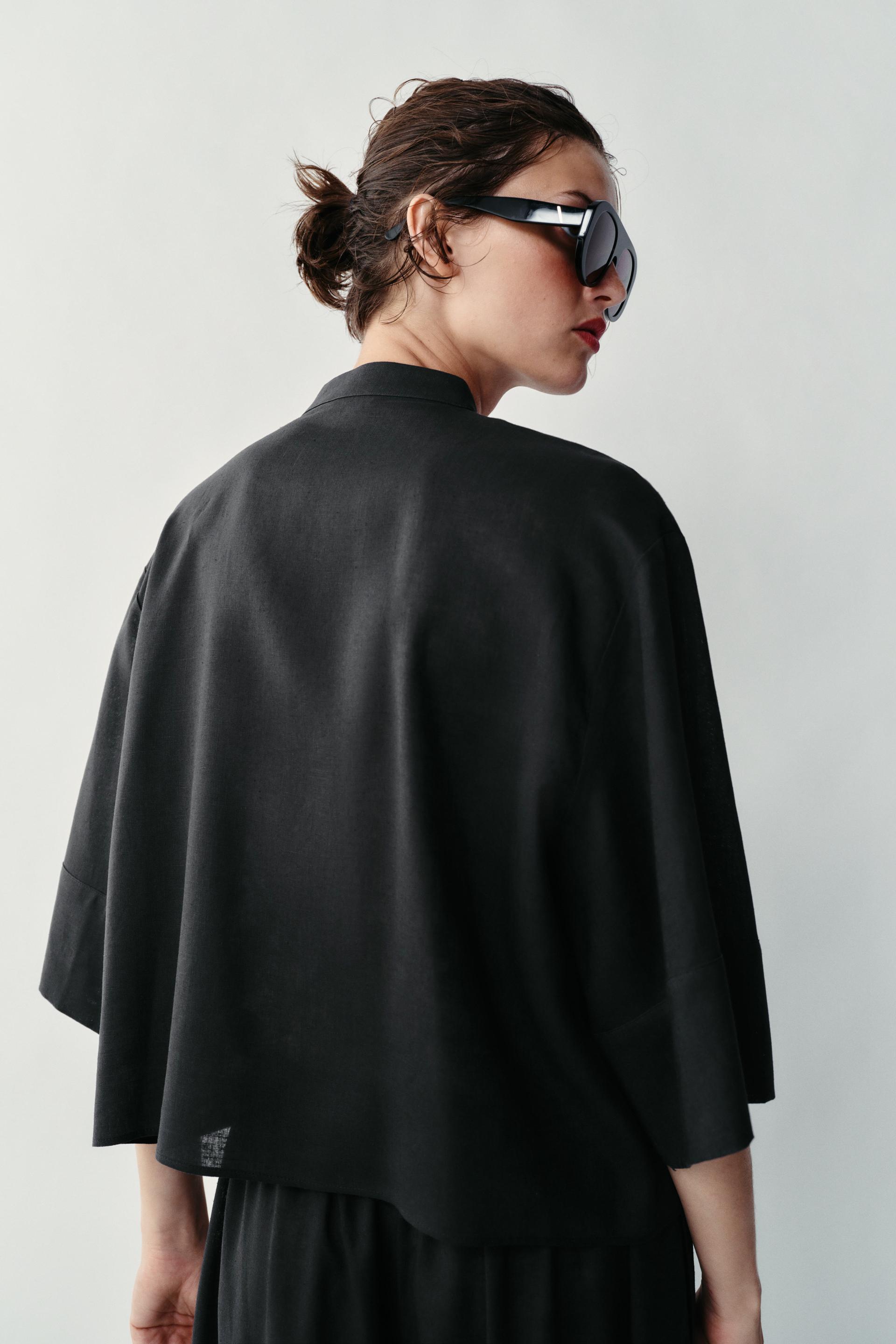 LINEN SHIRT WITH FROG FASTENING thumbnail 6