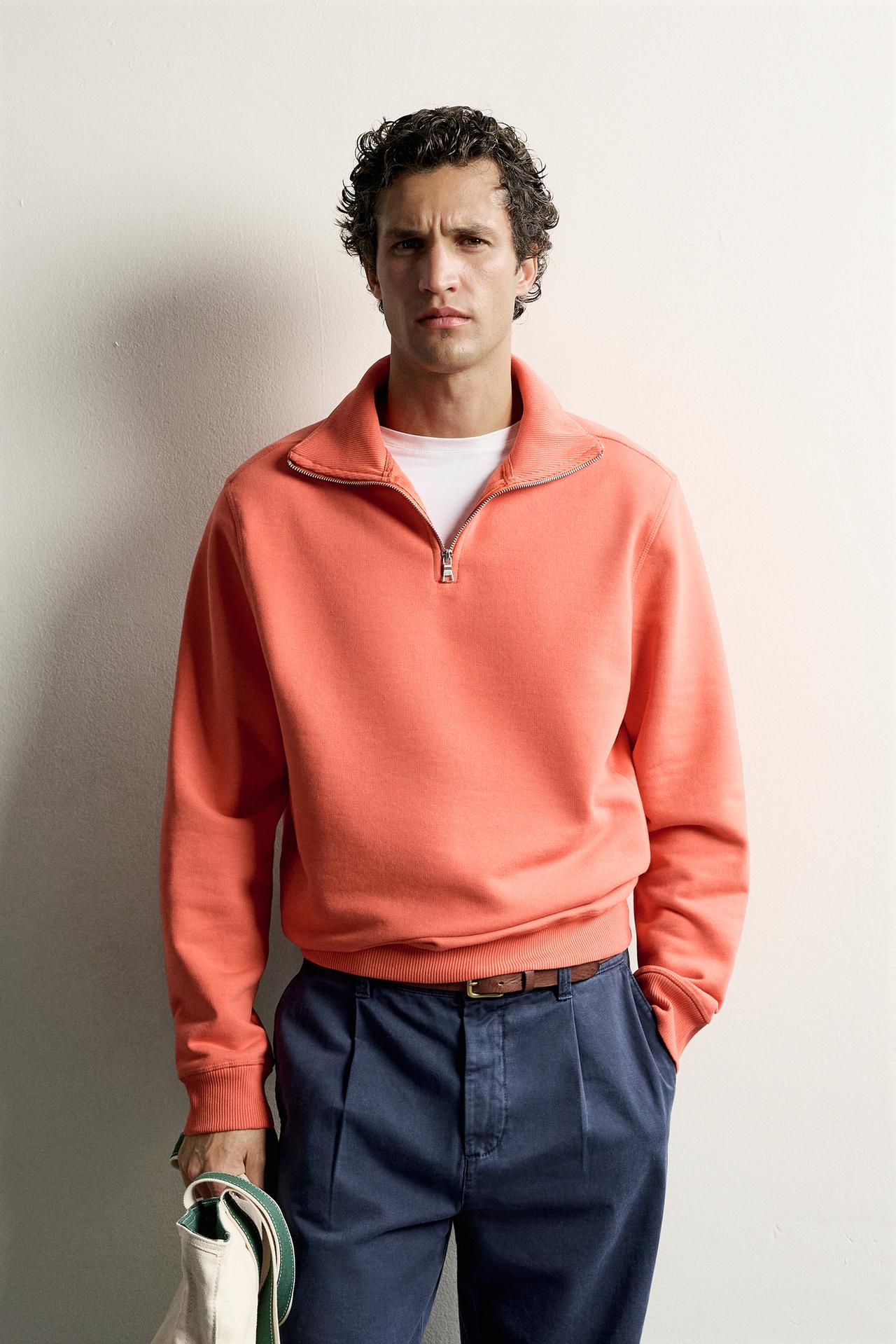BASIC QUARTER-ZIP SWEATSHIRT — Orange