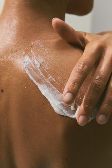 Zaras COCOA SUNSET BODY SCRUB 250ML (8.45 FL.OZ). - skinnfärg - Bild 0