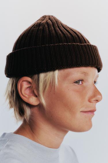 CHUNKY KNIT BEANIE - Brown by Zara