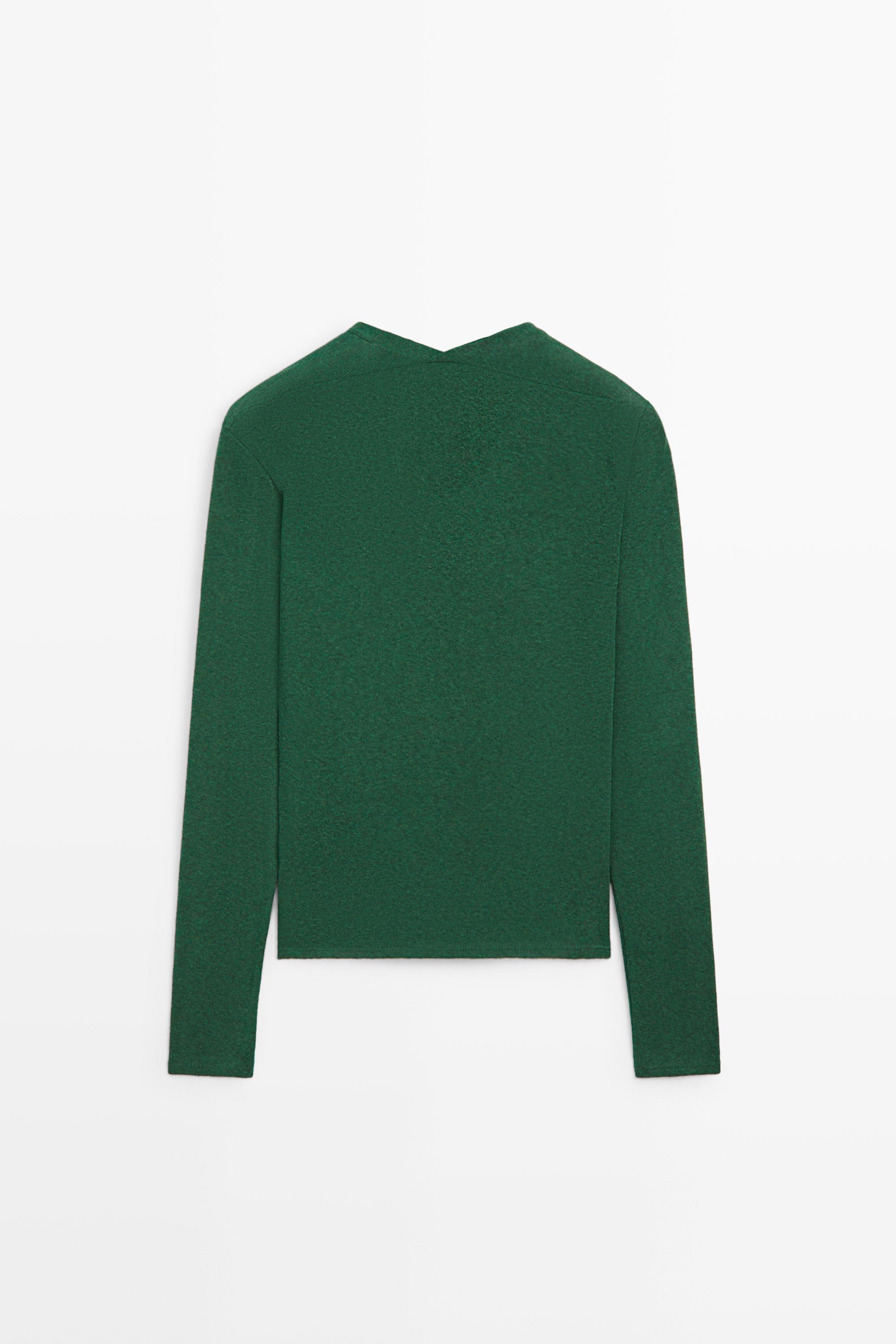 V-neck button detail T-shirt