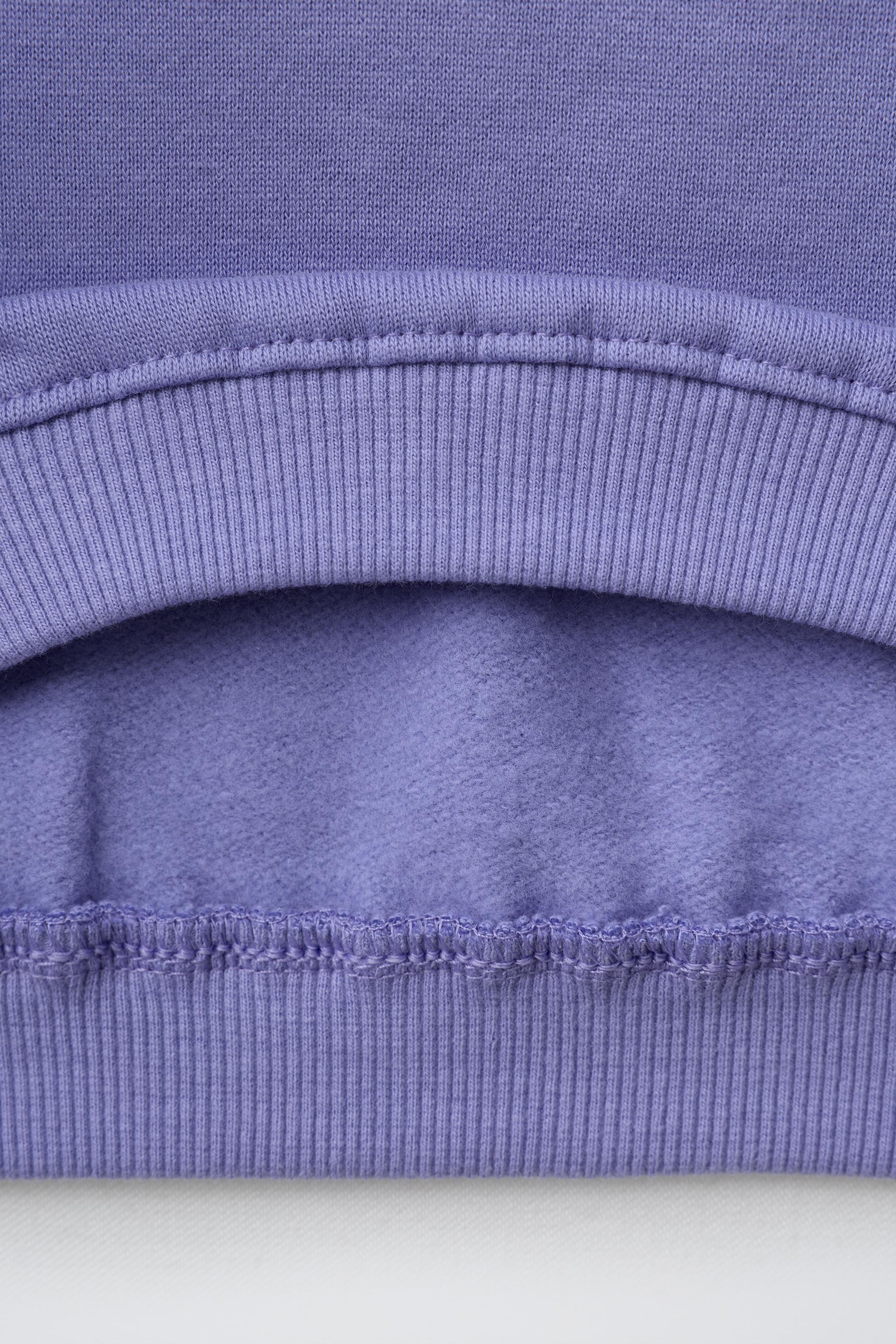DAISY EMBROIDERED FLEECE SWEATSHIRT