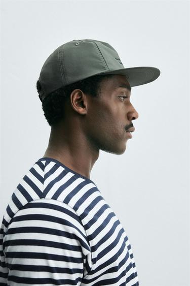 CASQUETTE VISIÈRE PLATE BRODÉE - Kaki de Zara - Image 1