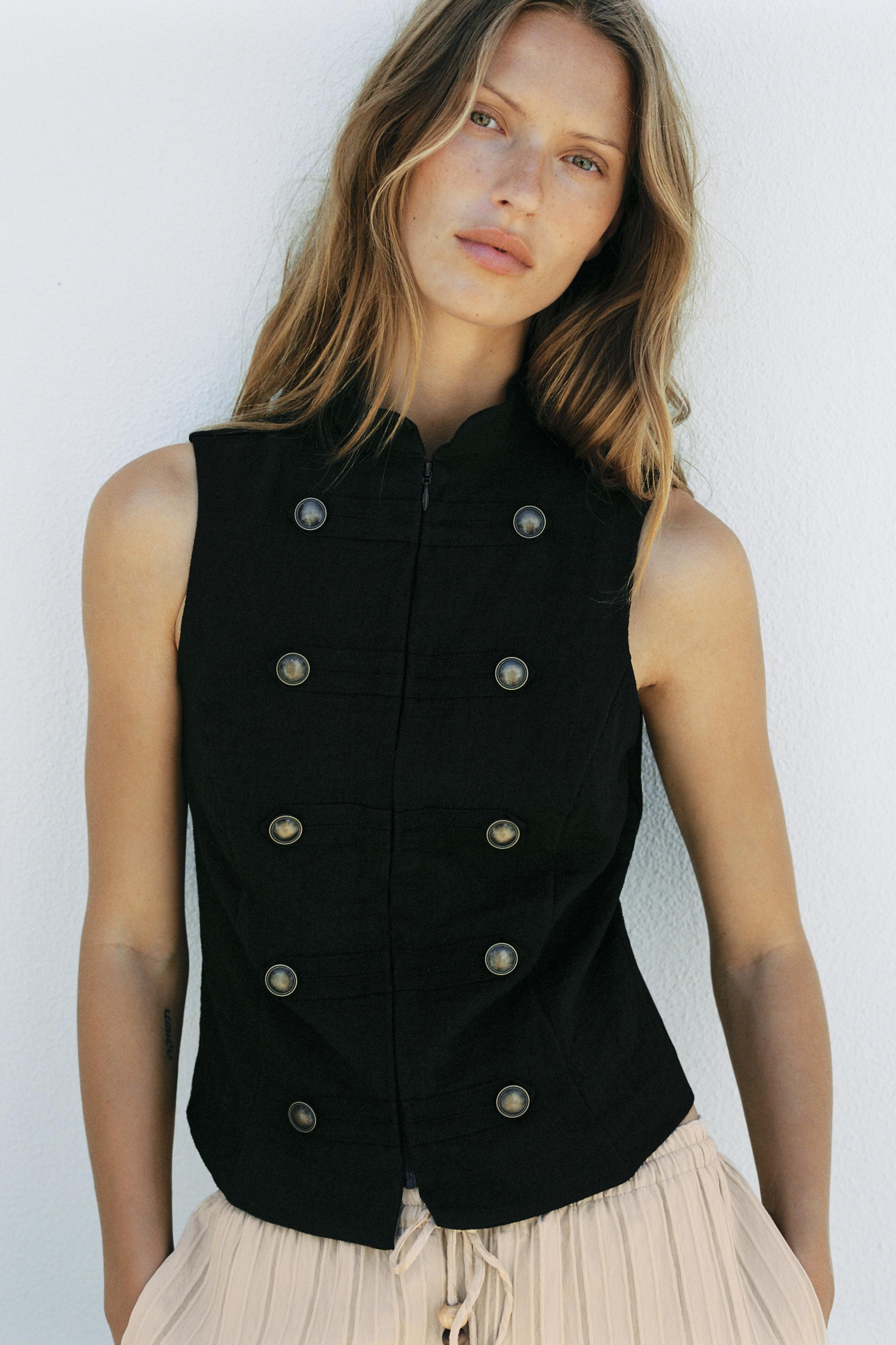 SLEEVELESS BUTTON SHIRT — Black
