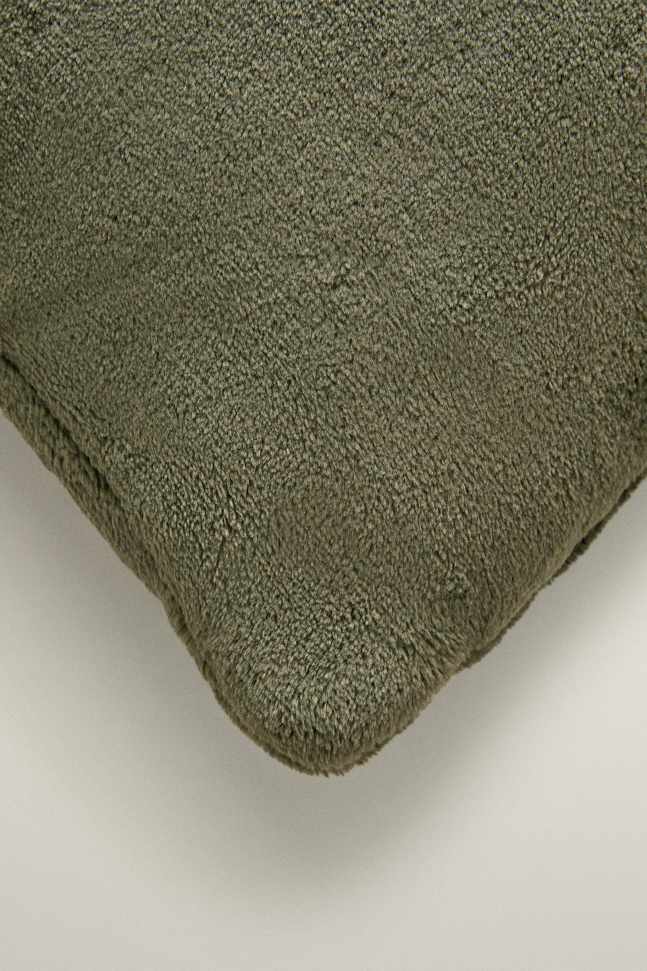 PLAIN FAUX FUR THROW PILLOW COVER — Green