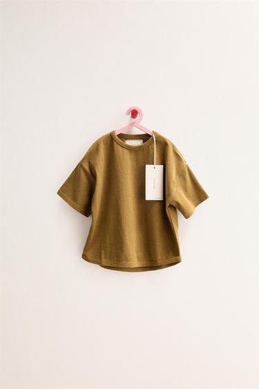 ZARA TIMELESS - ЕДНОЦВЕТНА ПАМУЧНА ТЕНИСКА - Масленозелен от Zara