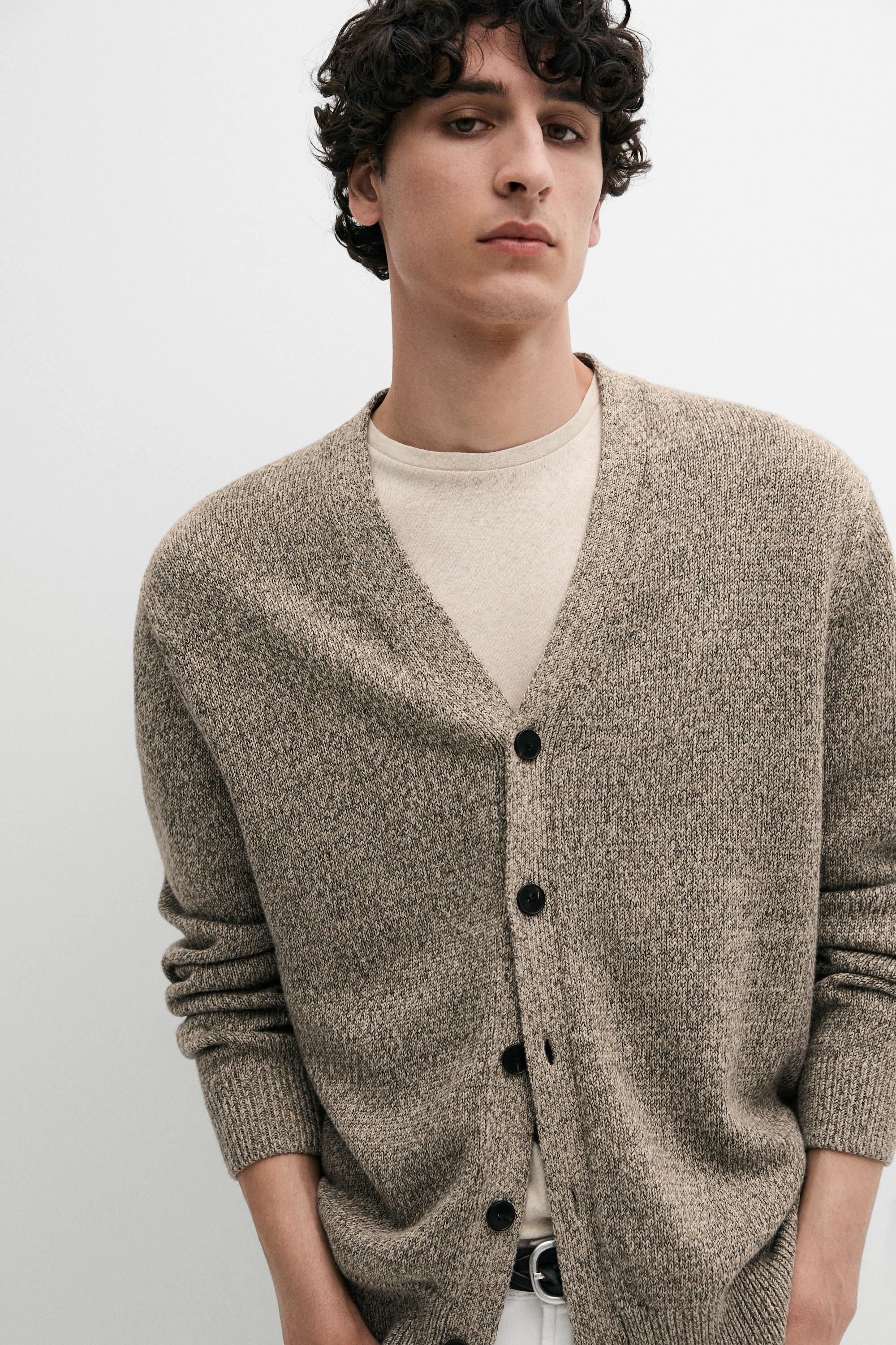 Cotton knit cardigan with buttons