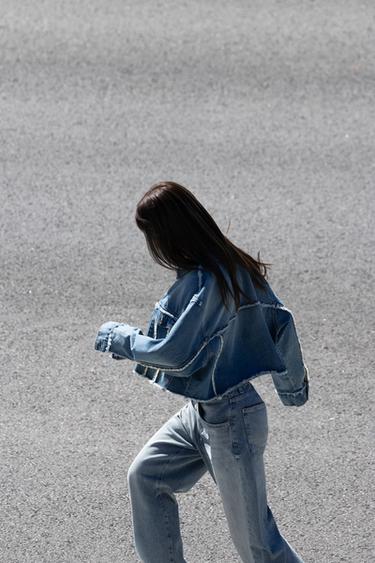 TRF クロップドデニムジャケットブルーZaraのTRF クロップドデニムジャケット - ブルー 