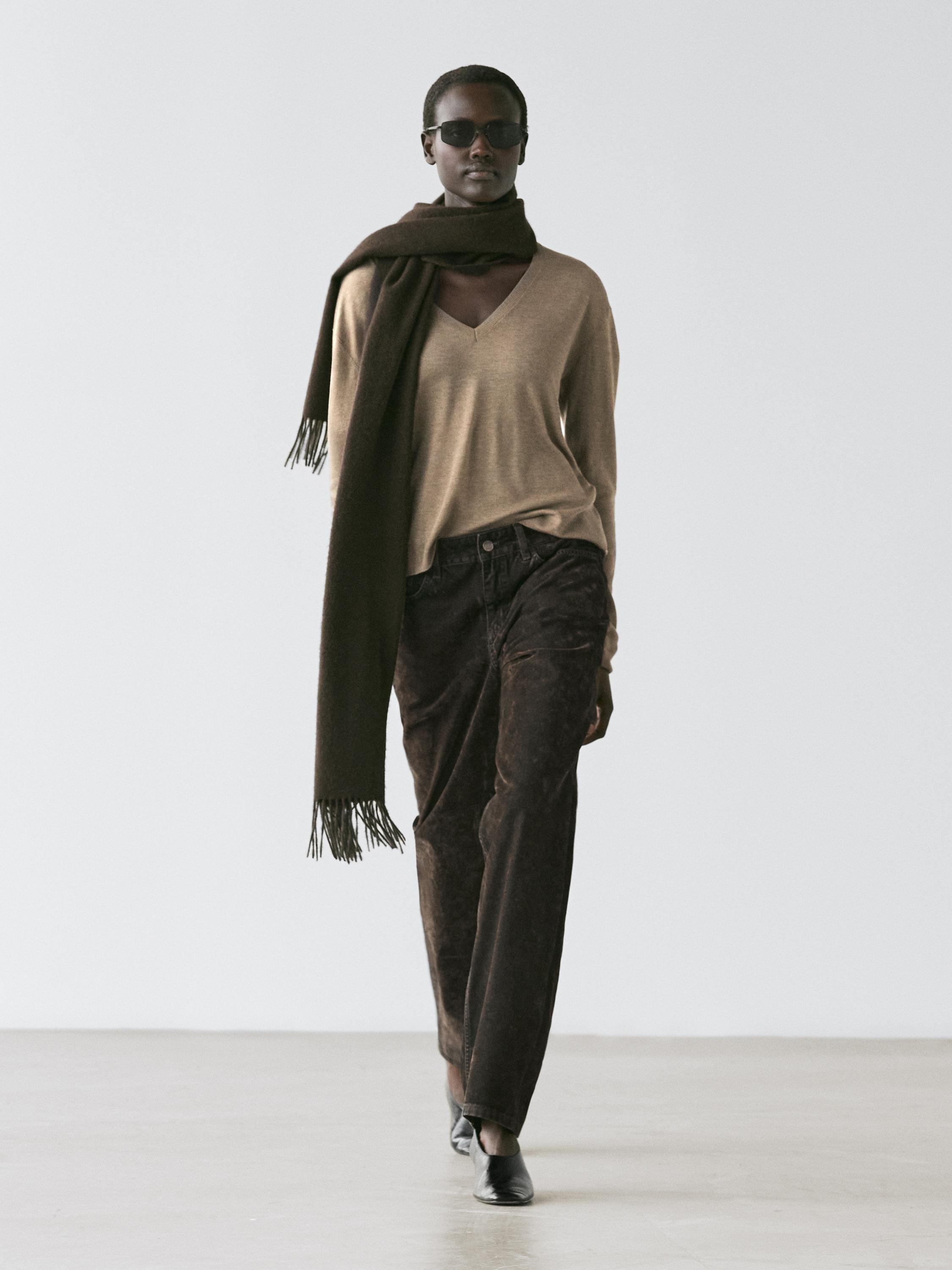 Low-rise straight-leg flocked jeans — Khaki
