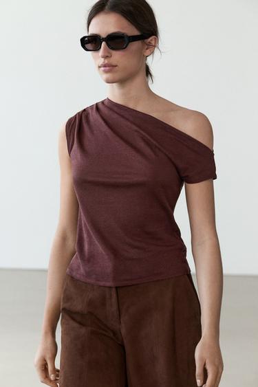 Top asimétrico detalle drapeado mezcla lino - blanco de Zara