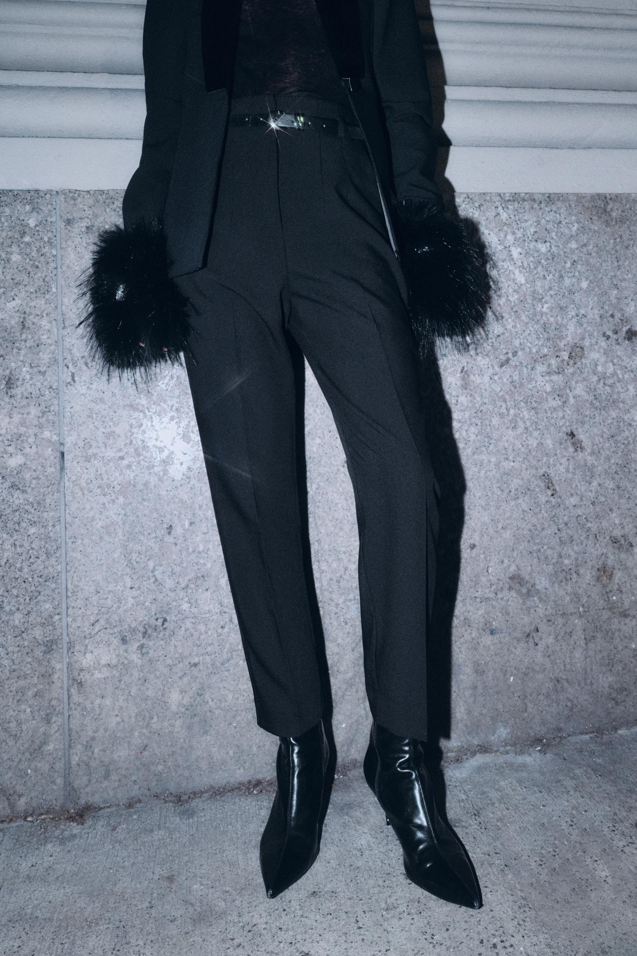 HIGH-WAISTED BELTED PANTS