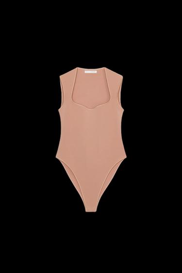 BODY MIT ECKIGEM AUSSCHNITT UND STRETCH - Altrosa von Zara