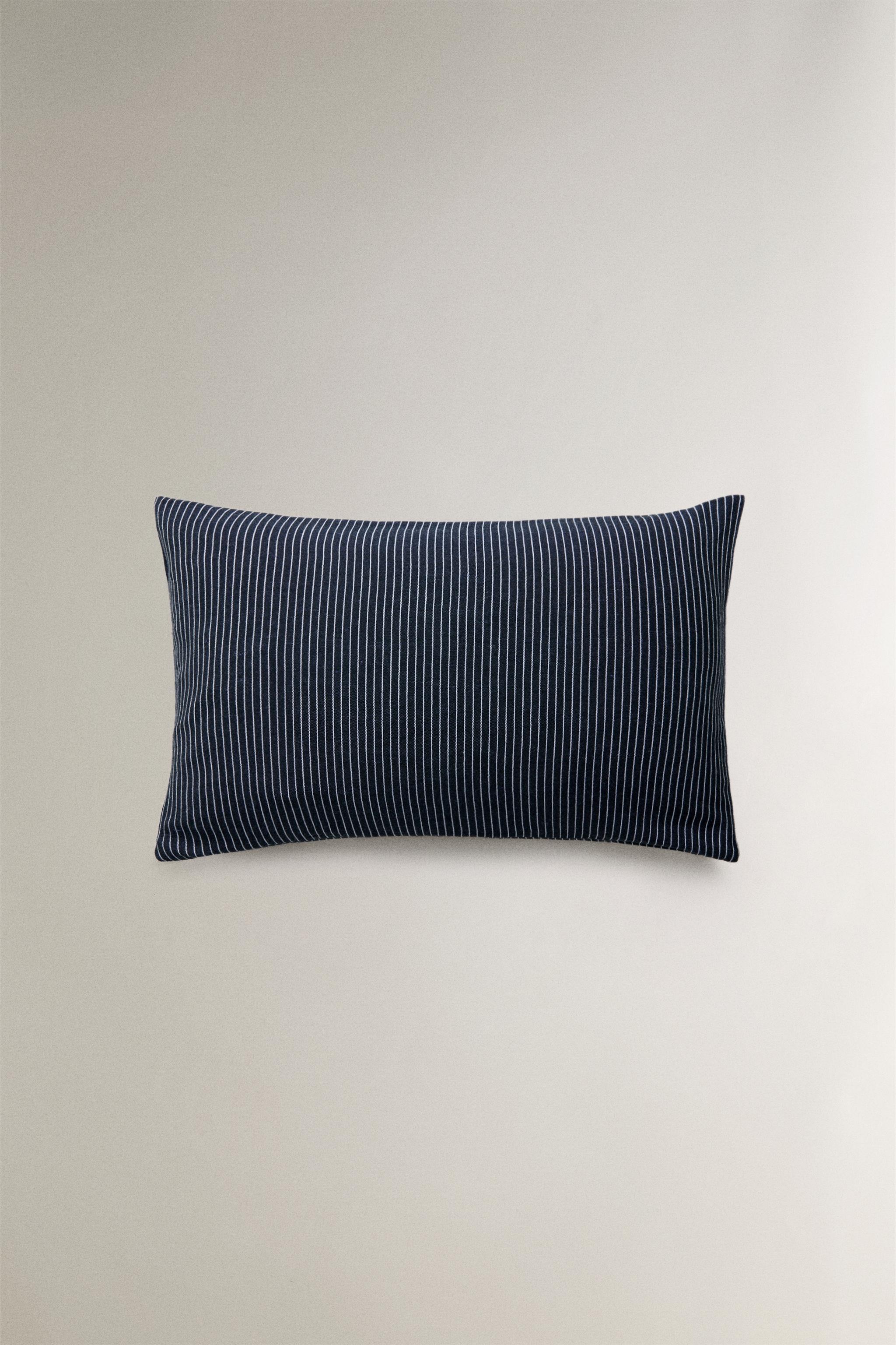 THIN STRIPE THROW PILLOW COVER