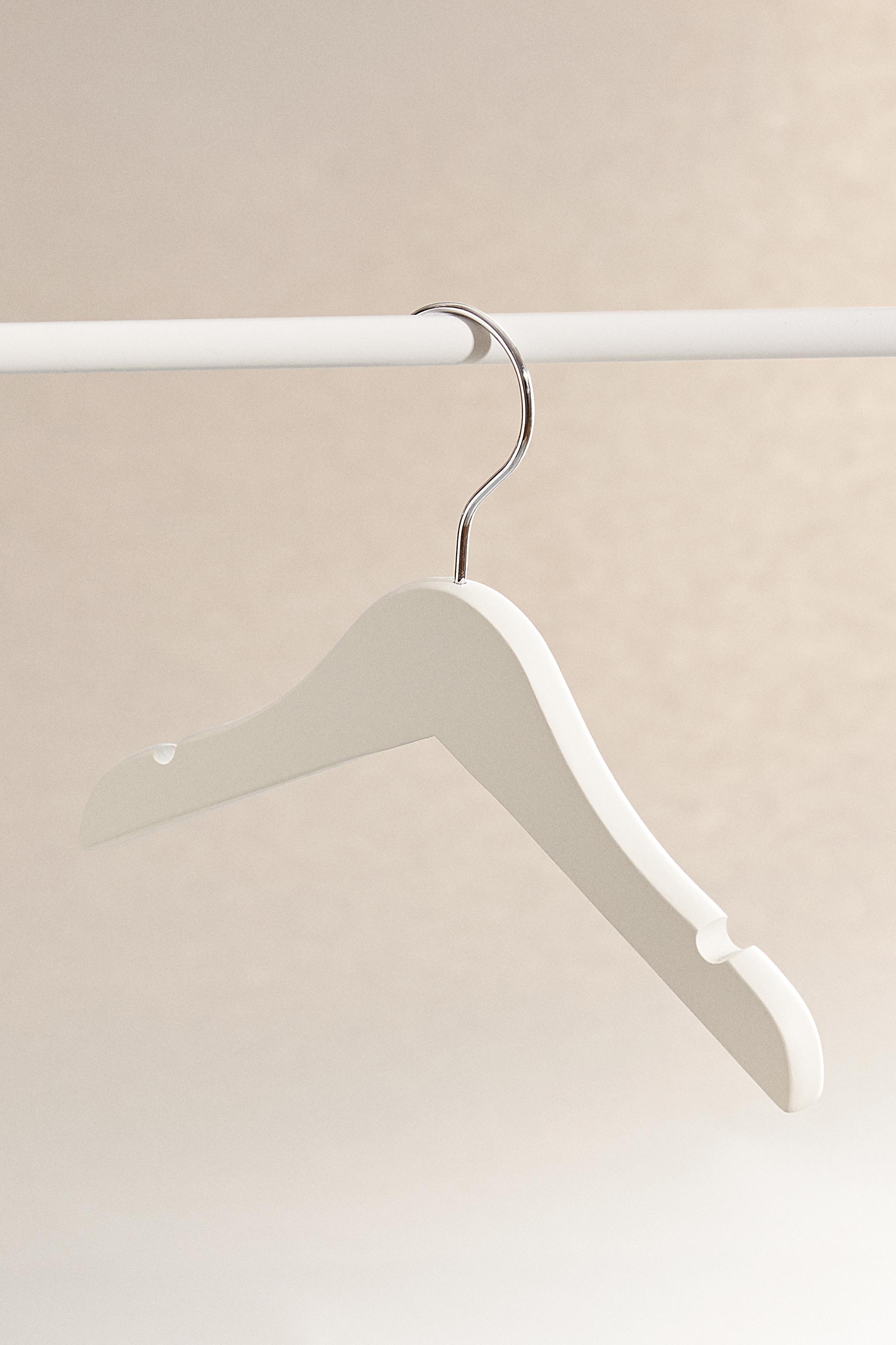 OYSTER WHITE WOODEN BABY HANGER (PACK OF 3) - White | ZARA Canada