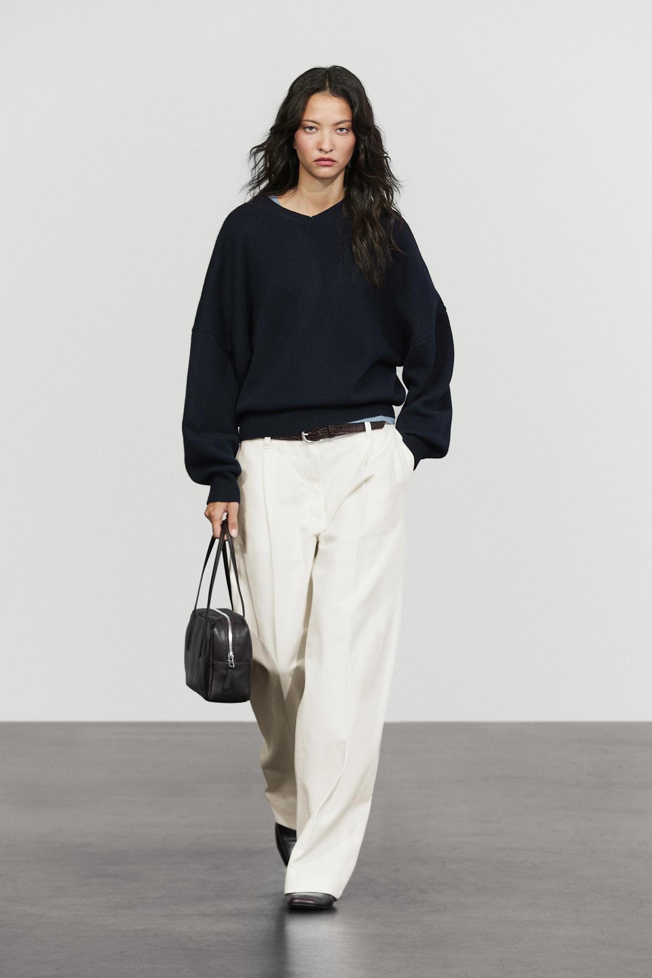Low-rise pleated wide-leg pants — Oyster-white