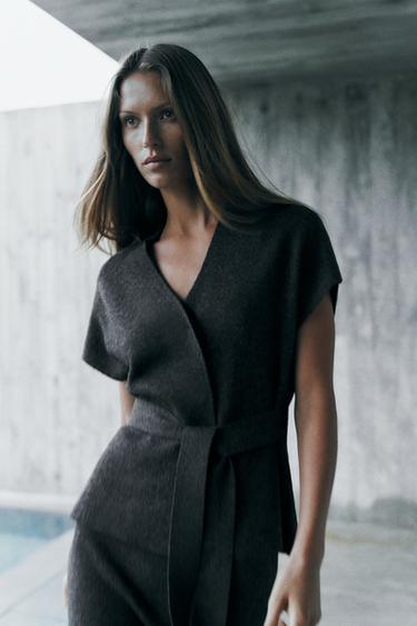 CHALECO PUNTO CINTURÓN - Gris de Zara