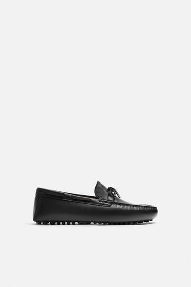 CASUAL ΔΕΡΜΑΤΙΝΟ ΜΟΚΑΣΙΝΙ LIMITED EDITION - Μαύρο του Zara