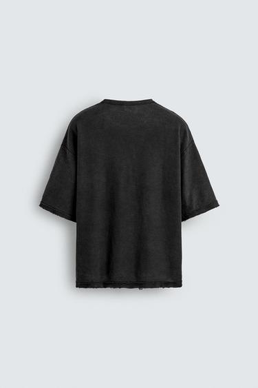 T-SHIRT EN MAILLE IMPRIMÉ DÉLAVÉ - Noir de Zara - Image 6